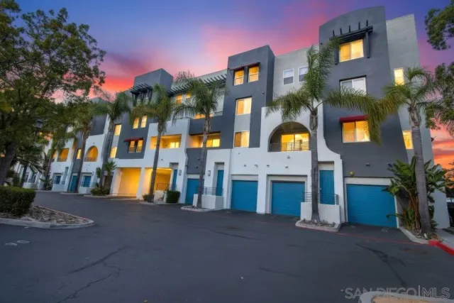 a view of building with a yard