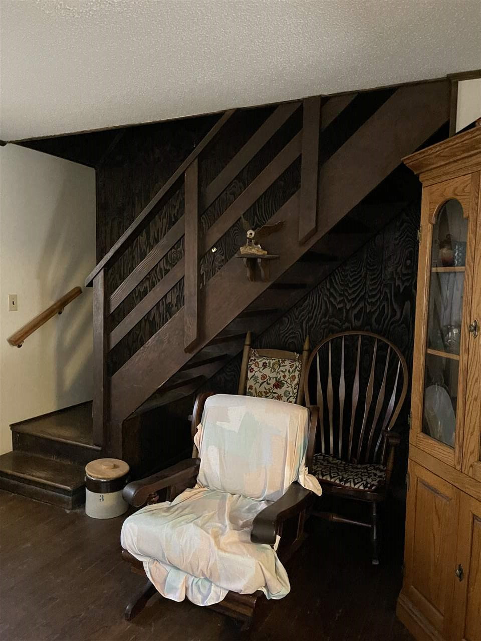 2174 Shoeheel Road Selma, NC 27576 - Photo 5 of 21 Stairs