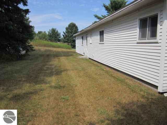 8540 South Schomberg Road Cedar, MI 49621 - Photo 12 of 25 1729428-11.JPG
