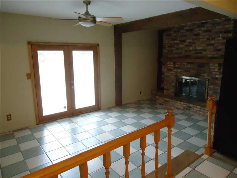 710 Hopkins Road Cumberland, IN 46229 - Photo 5 of 11