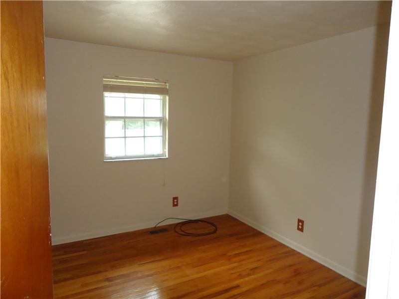 710 Hopkins Road Cumberland, IN 46229 - Photo 8 of 11