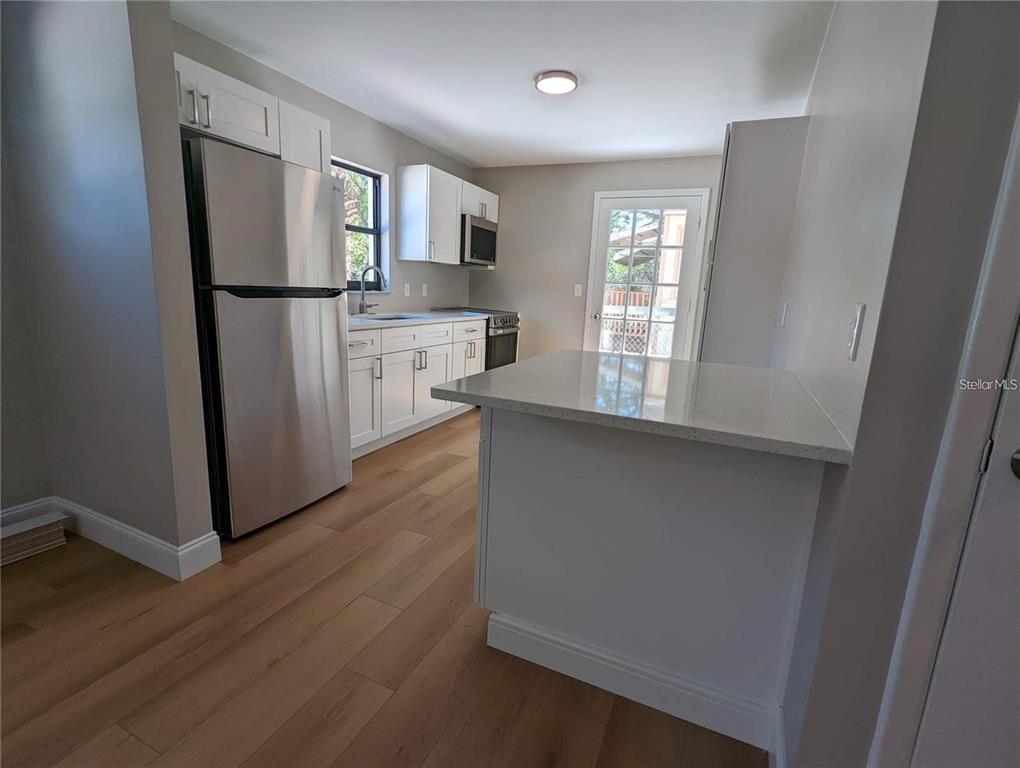 1920 Springtime Avenue Clearwater, FL 33755 - Photo 8 of 27