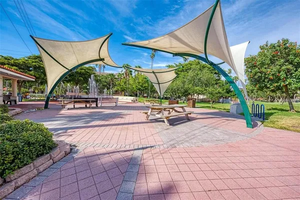 $3,000 | 830 Poinciana Road, Venice, FL 34293