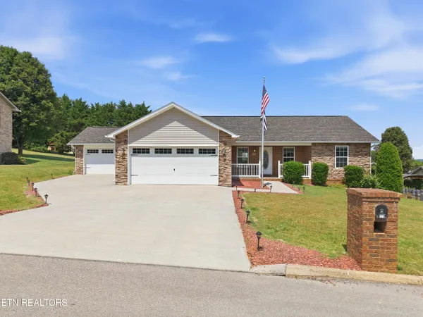 $415,900 | 529 Hills Gate Circle, Seymour, TN 37865