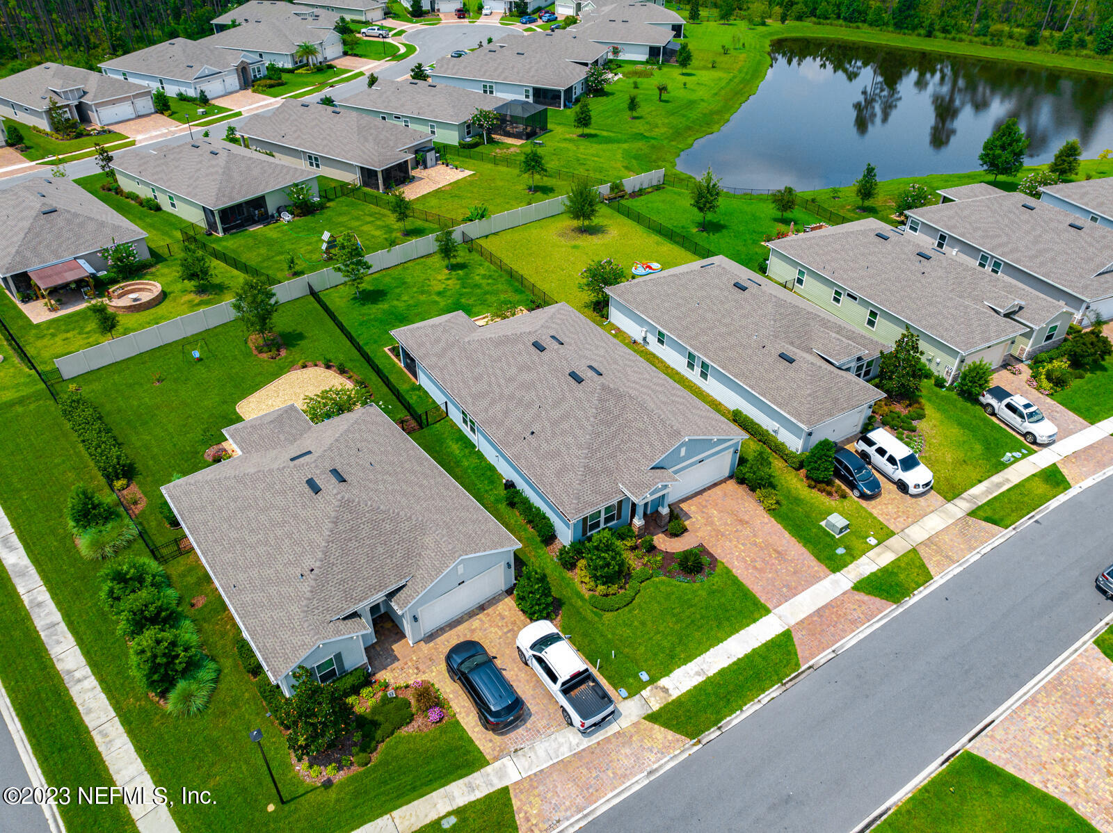 31 Seamount Way St. Augustine, FL 32092 - Photo 42 of 72 an aerial view of multiple houses with yard