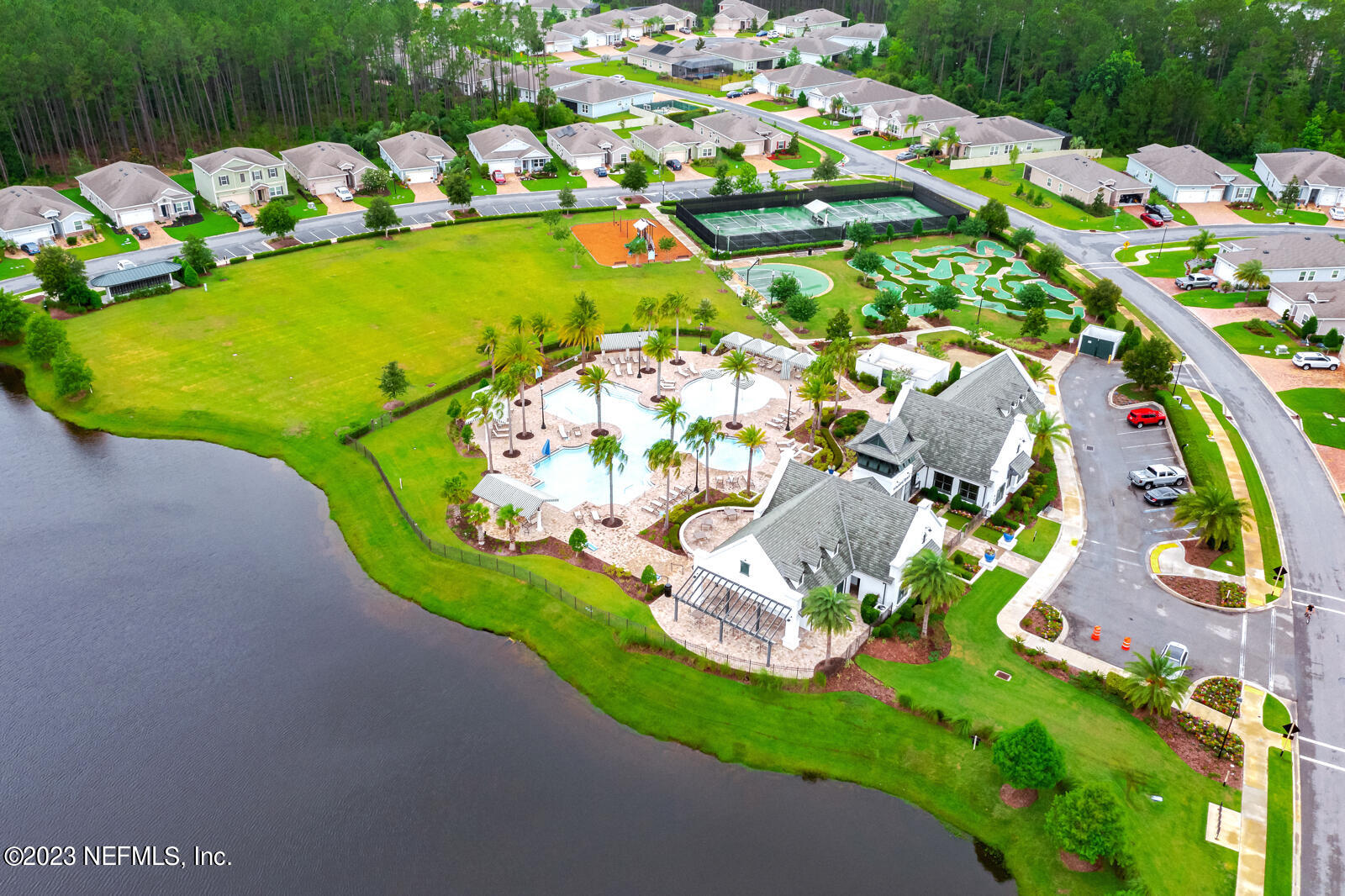 31 Seamount Way St. Augustine, FL 32092 - Photo 69 of 72 a view of a table with chairs