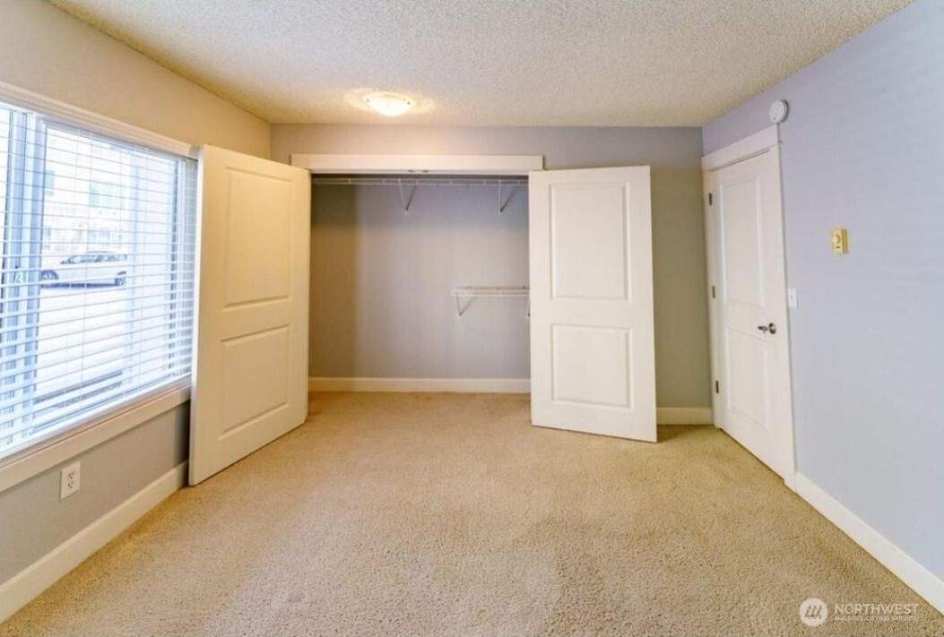 8025 234th Street Southwest, Unit 103 Edmonds, WA 98026 - Photo 6 of 13