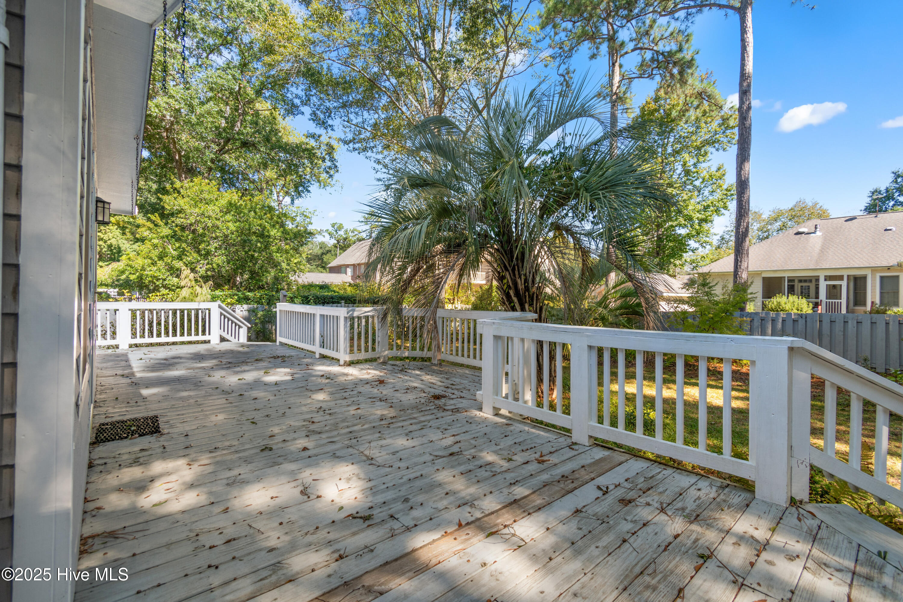 1611 Gores Landing Road Southwest Ocean Isle Beach, NC 28469 - Photo 19 of 36 back deck