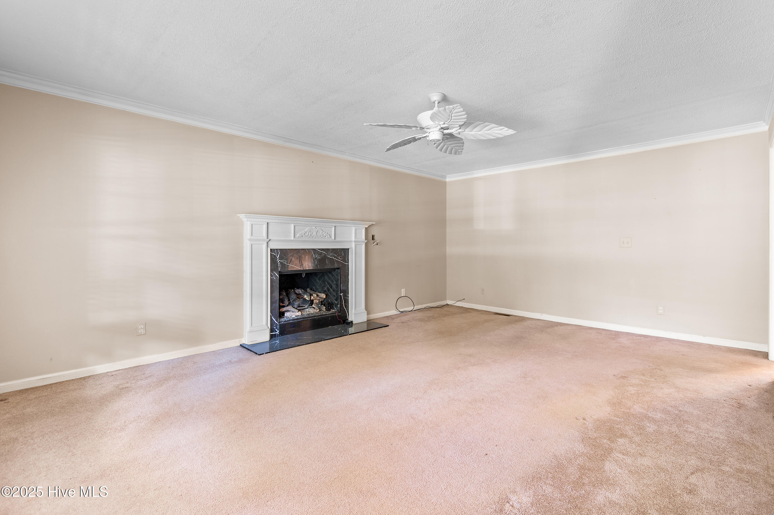 1611 Gores Landing Road Southwest Ocean Isle Beach, NC 28469 - Photo 5 of 36 Living Room