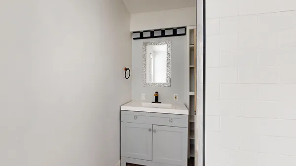 $275,000 | 121-123 Oak Hill Road, Auburn, ME 04210