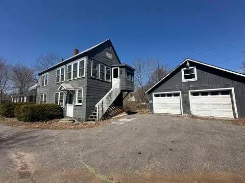 $275,000 | 121-123 Oak Hill Road, Auburn, ME 04210
