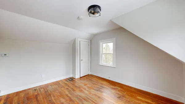 $275,000 | 121-123 Oak Hill Road, Auburn, ME 04210