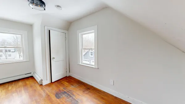 $275,000 | 121-123 Oak Hill Road, Auburn, ME 04210