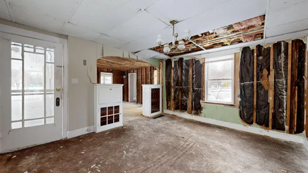 $275,000 | 121-123 Oak Hill Road, Auburn, ME 04210