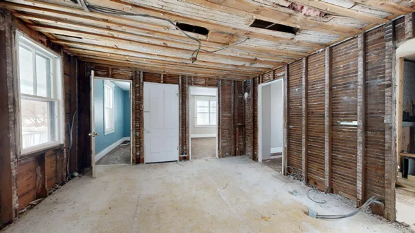 $275,000 | 121-123 Oak Hill Road, Auburn, ME 04210