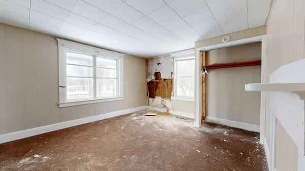 $275,000 | 121-123 Oak Hill Road, Auburn, ME 04210