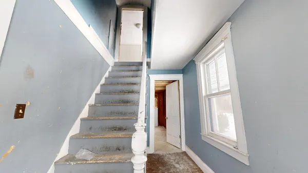 $275,000 | 121-123 Oak Hill Road, Auburn, ME 04210