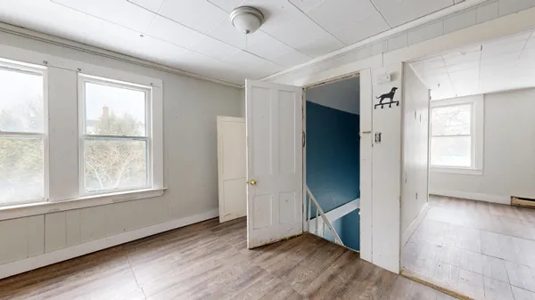 $275,000 | 121-123 Oak Hill Road, Auburn, ME 04210