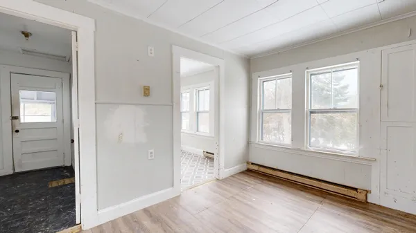 $275,000 | 121-123 Oak Hill Road, Auburn, ME 04210
