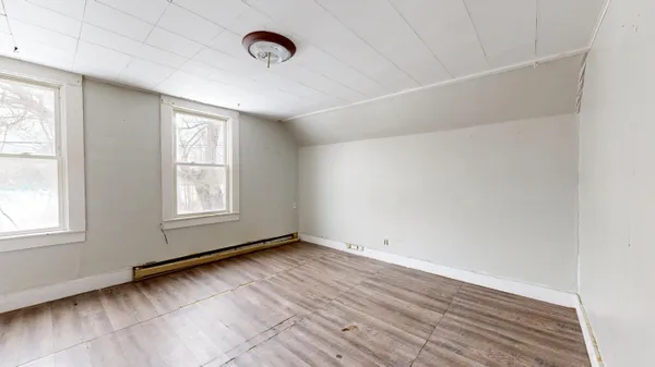 $275,000 | 121-123 Oak Hill Road, Auburn, ME 04210