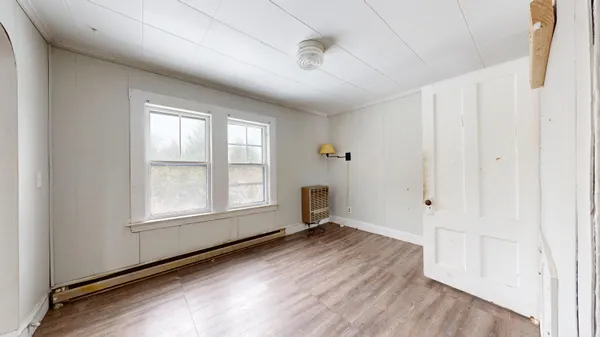 $275,000 | 121-123 Oak Hill Road, Auburn, ME 04210