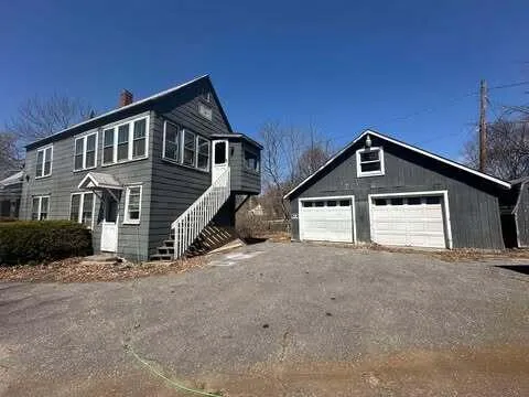 $275,000 | 121-123 Oak Hill Road, Auburn, ME 04210