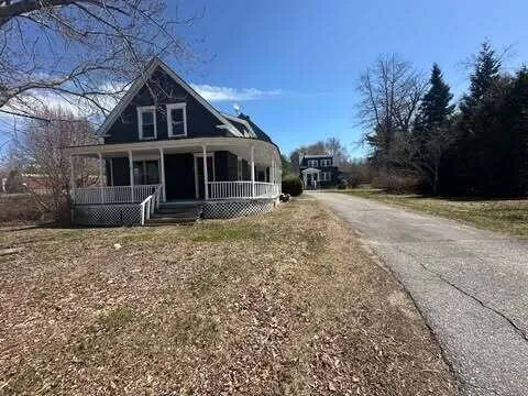 $275,000 | 121-123 Oak Hill Road, Auburn, ME 04210