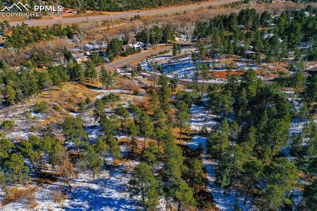 a picture of city view