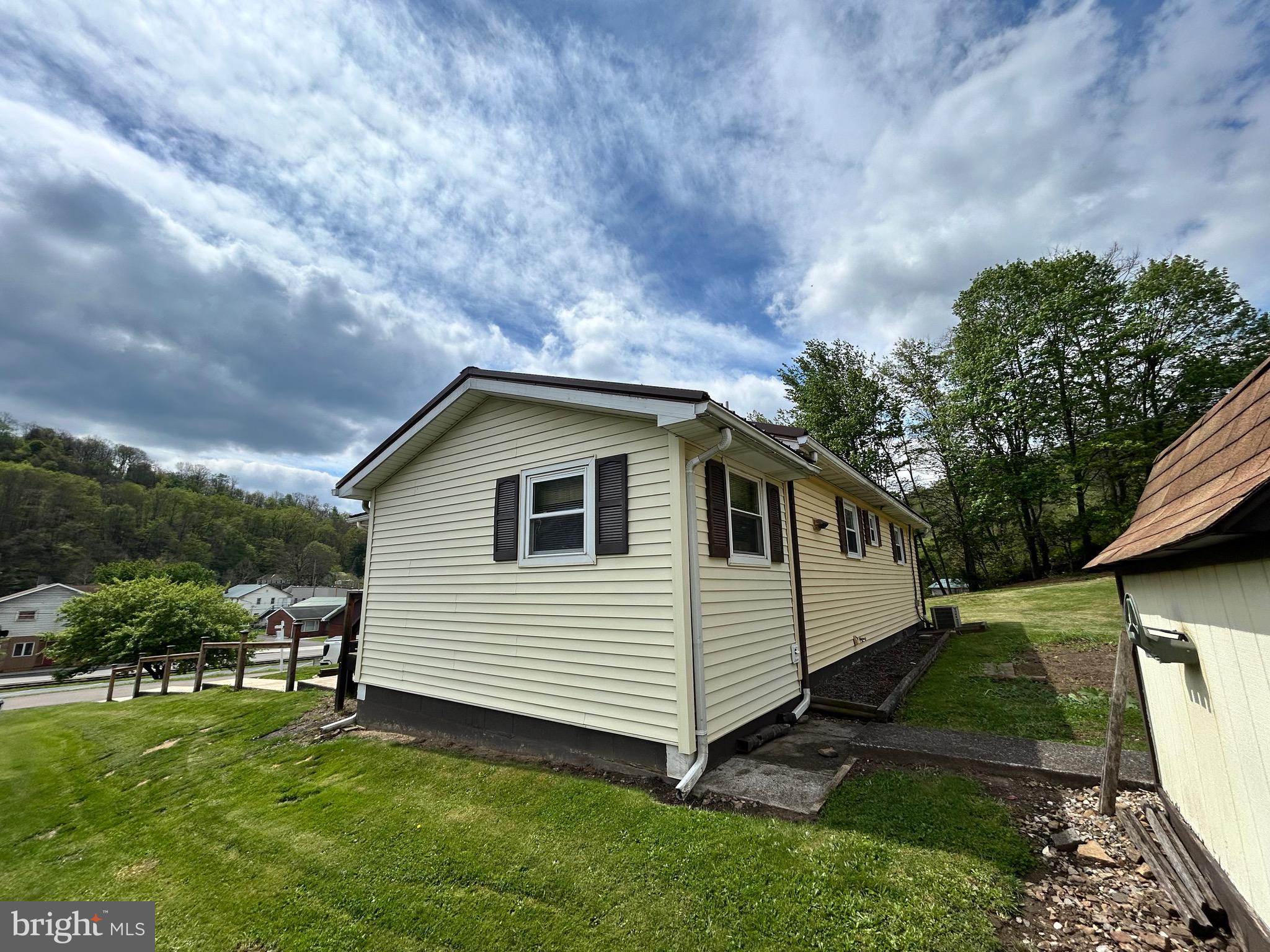 19006 Legion Road Barton, MD 21521 - Photo 4 of 22