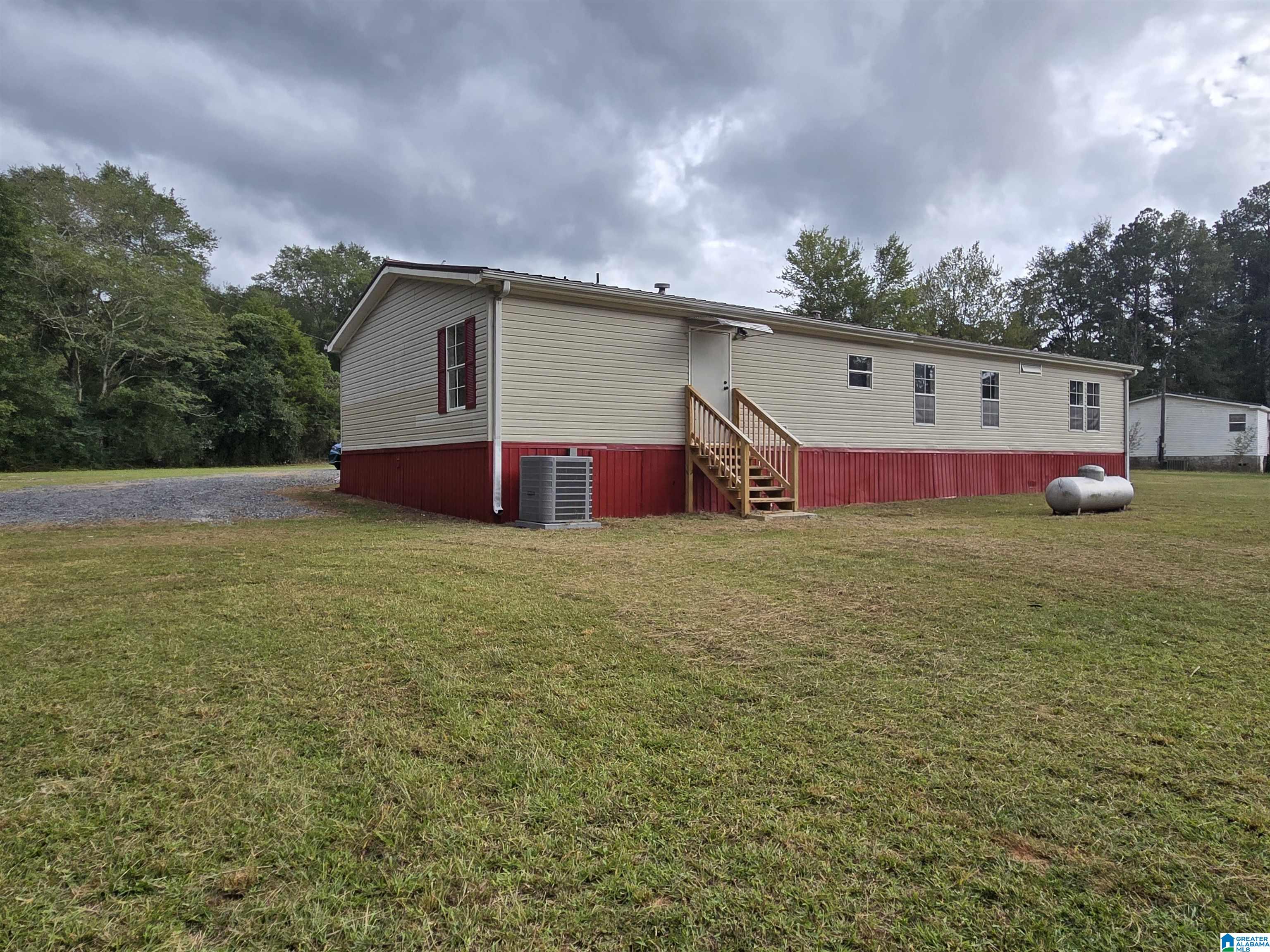 89 Pine Tree Drive Locust Fork, AL 35097 - Photo 6 of 29