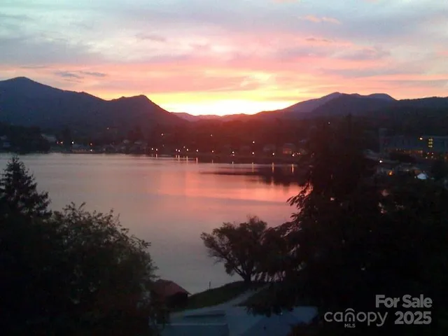 $310,000 | 860 Pless Underwood Road, Maggie Valley, NC 28751