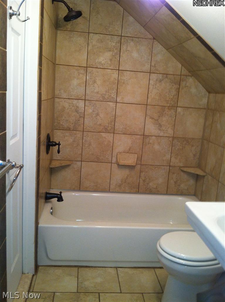 4530 East Berwald Road Cleveland, OH 44121 - Photo 12 of 15