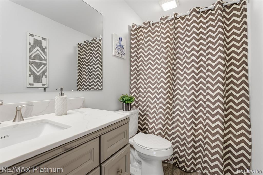 2424 Fisher Road Howell, MI 48855 - Photo 20 of 29 Gallery Image 20