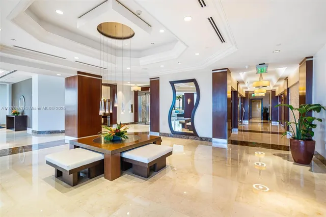 $1,790,000 | 4779 Collins Avenue, Unit 2305, Miami Beach, FL 33140