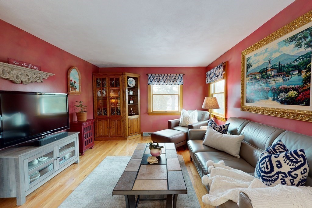 87 Ellery Road Waltham, MA 02453 - Photo 17 of 42 Gallery Image 17