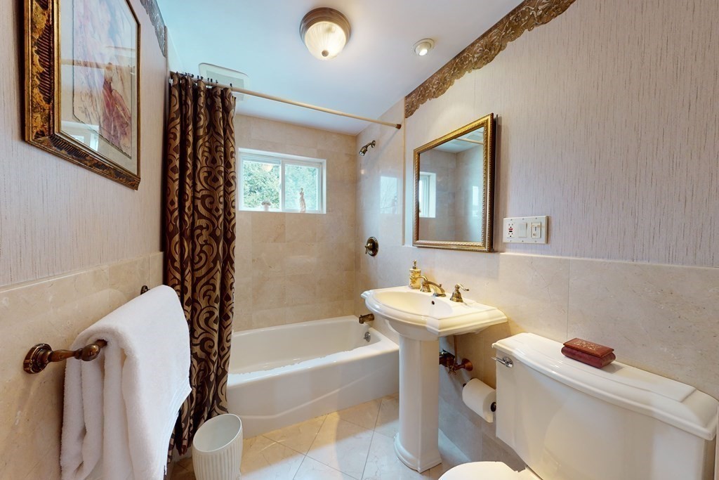 87 Ellery Road Waltham, MA 02453 - Photo 21 of 42 Gallery Image 21