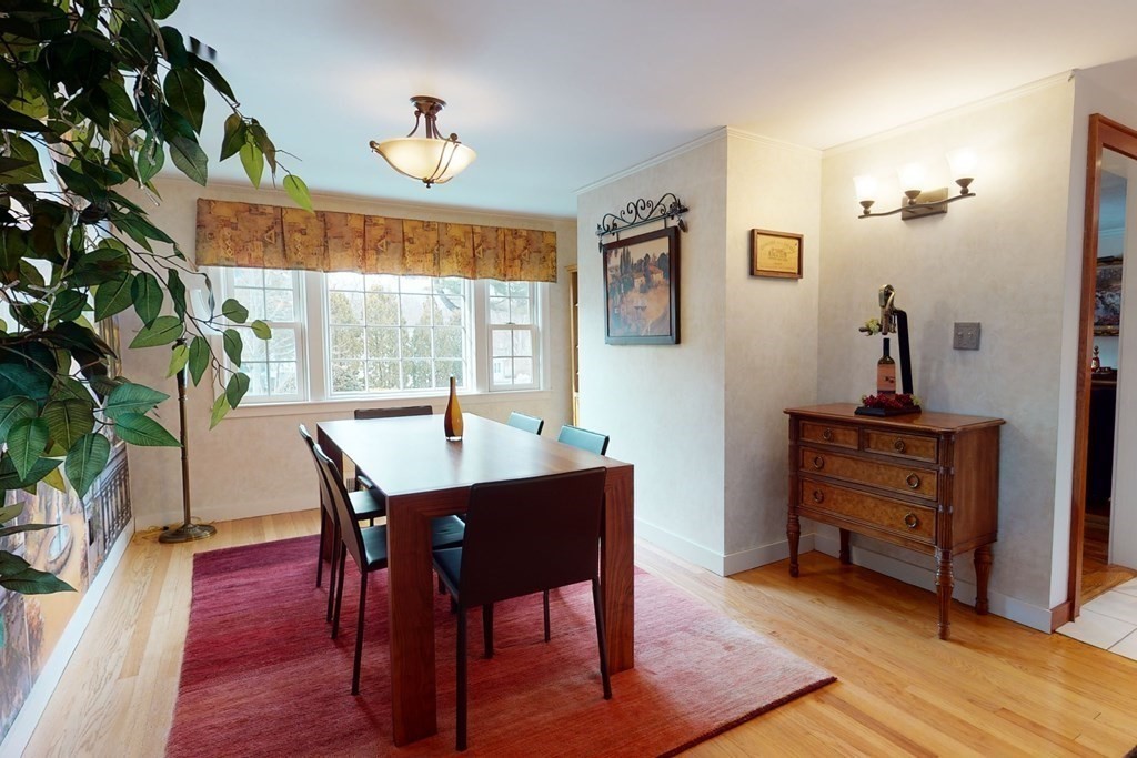 87 Ellery Road Waltham, MA 02453 - Photo 9 of 42 Gallery Image 9