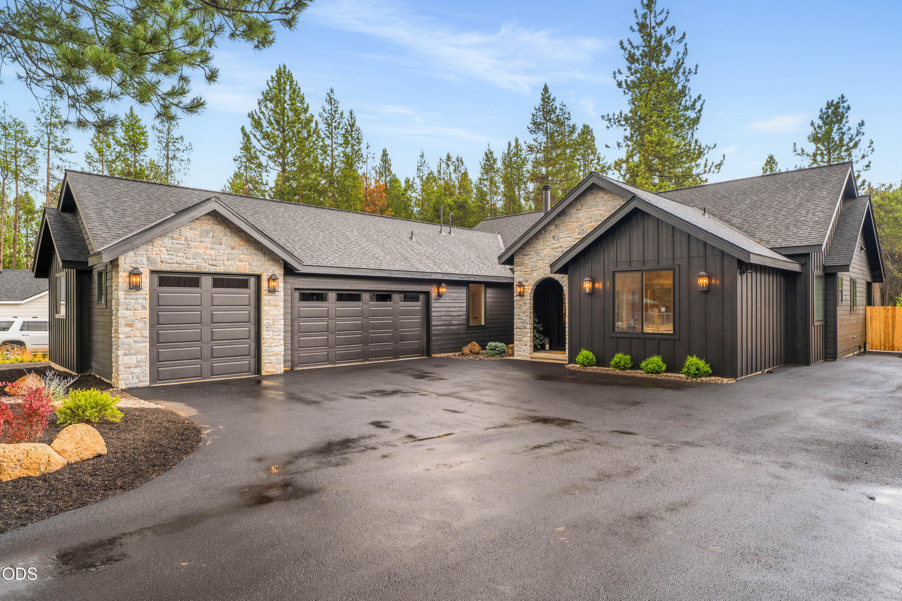 17498 Snow Goose Road Bend, OR 97707 - Photo 21 of 66 Gallery Image 21