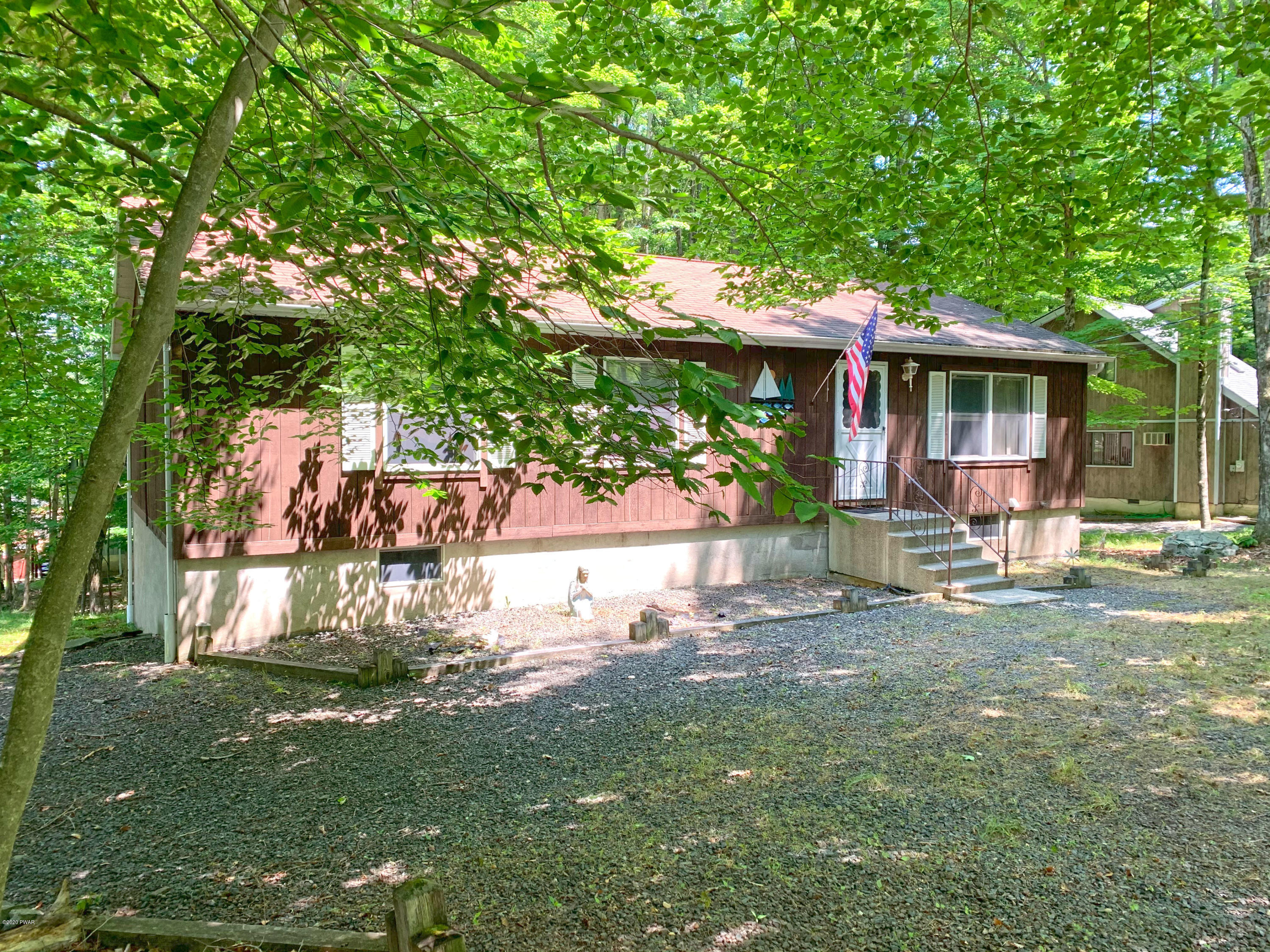 1014 Tomahawk Road Lake Ariel, PA 18436 - Photo 3 of 46 IMG_0566