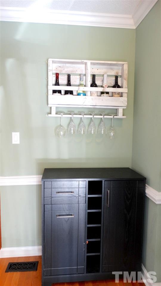 6812 Chasewick Circle Raleigh, NC 27615 - Photo 15 of 30 a close view of stove