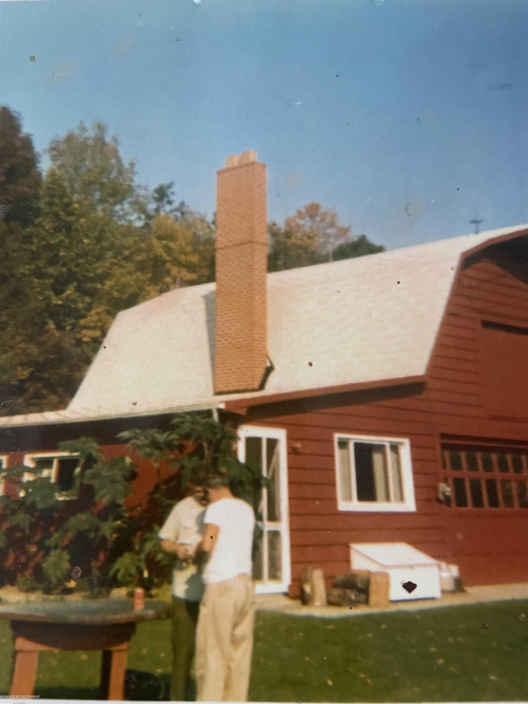 24575 Armada Ridge Road Armada, MI 48005 - Photo 1 of 22 50066930.JPG