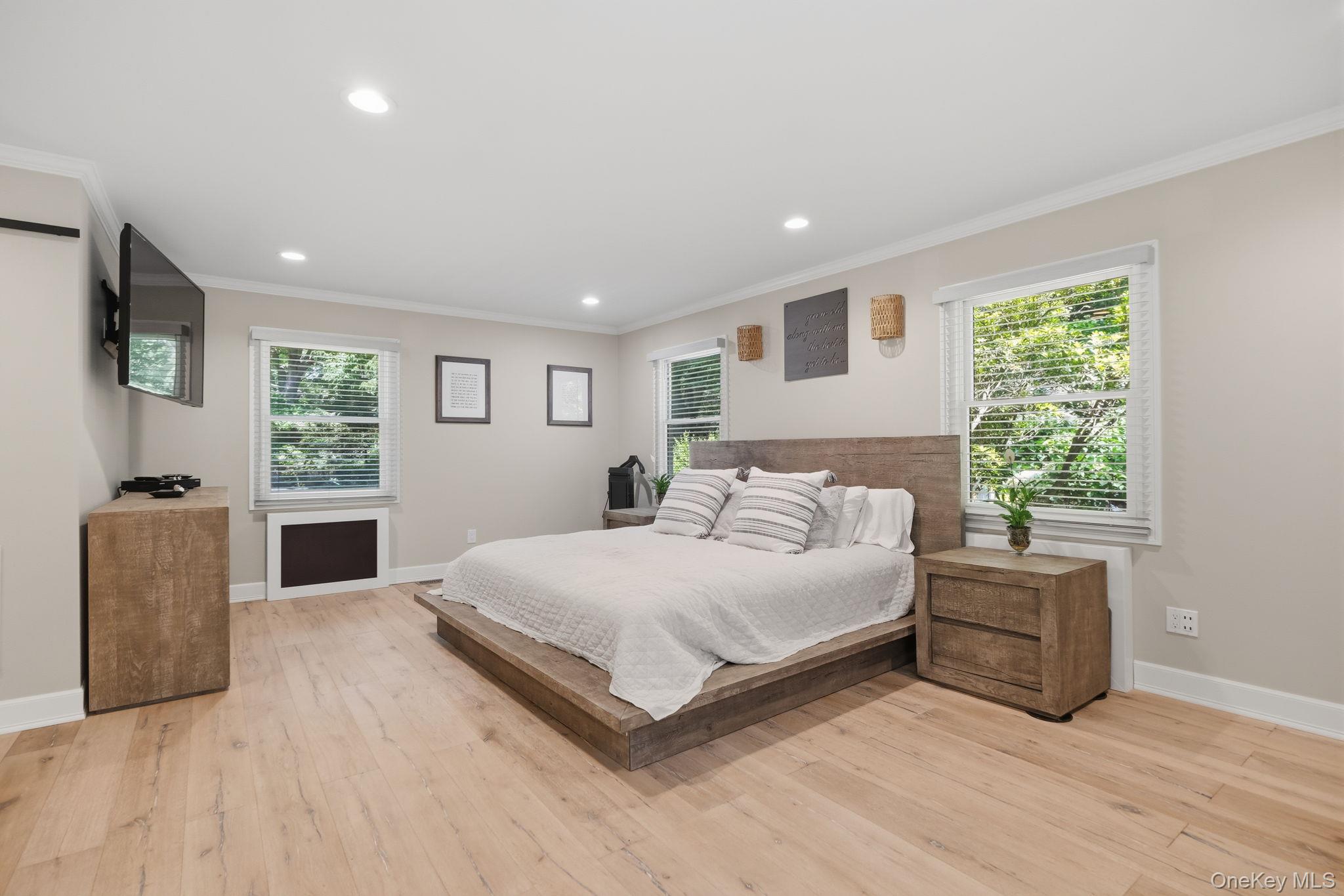 30 Landing Meadow Road Smithtown, NY 11787 - Photo 25 of 50