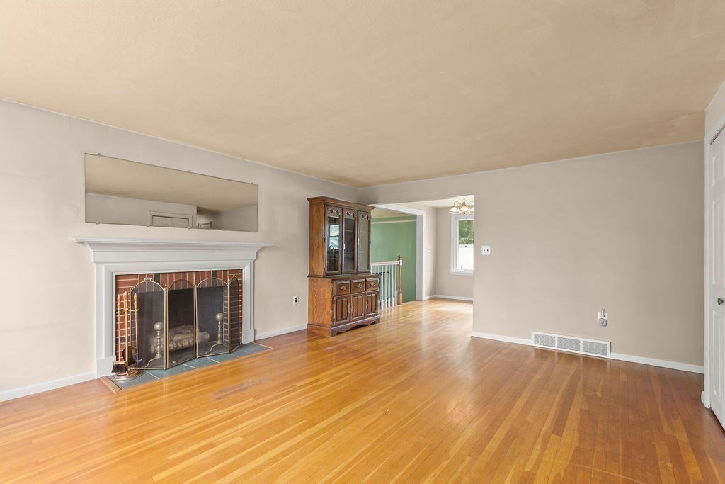 84 Porter Road Marlborough, MA 01752 - Photo 10 of 33 Gallery Image 10