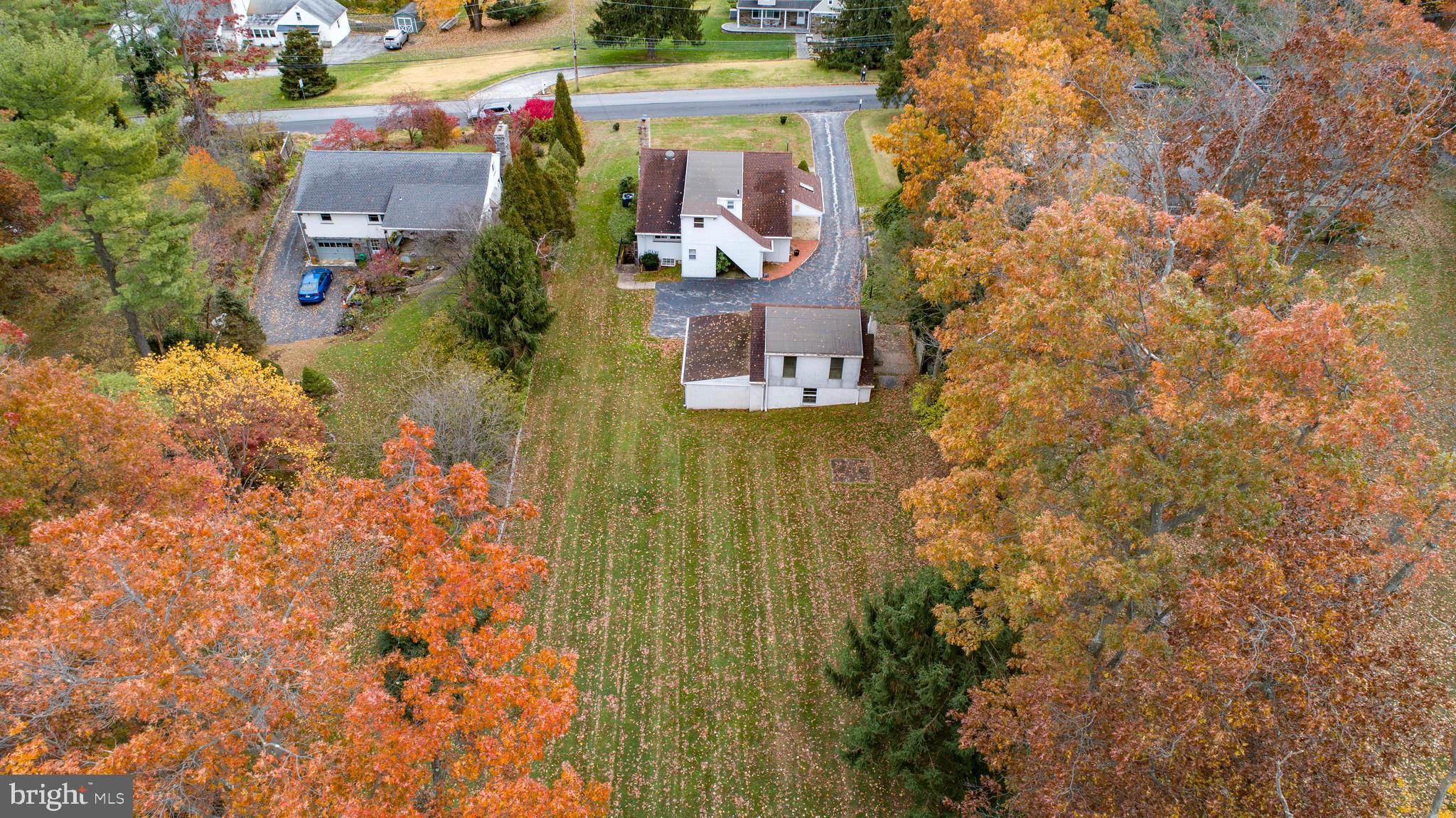 224 Barren Road Newtown Square, PA 19073 - Photo 3 of 39