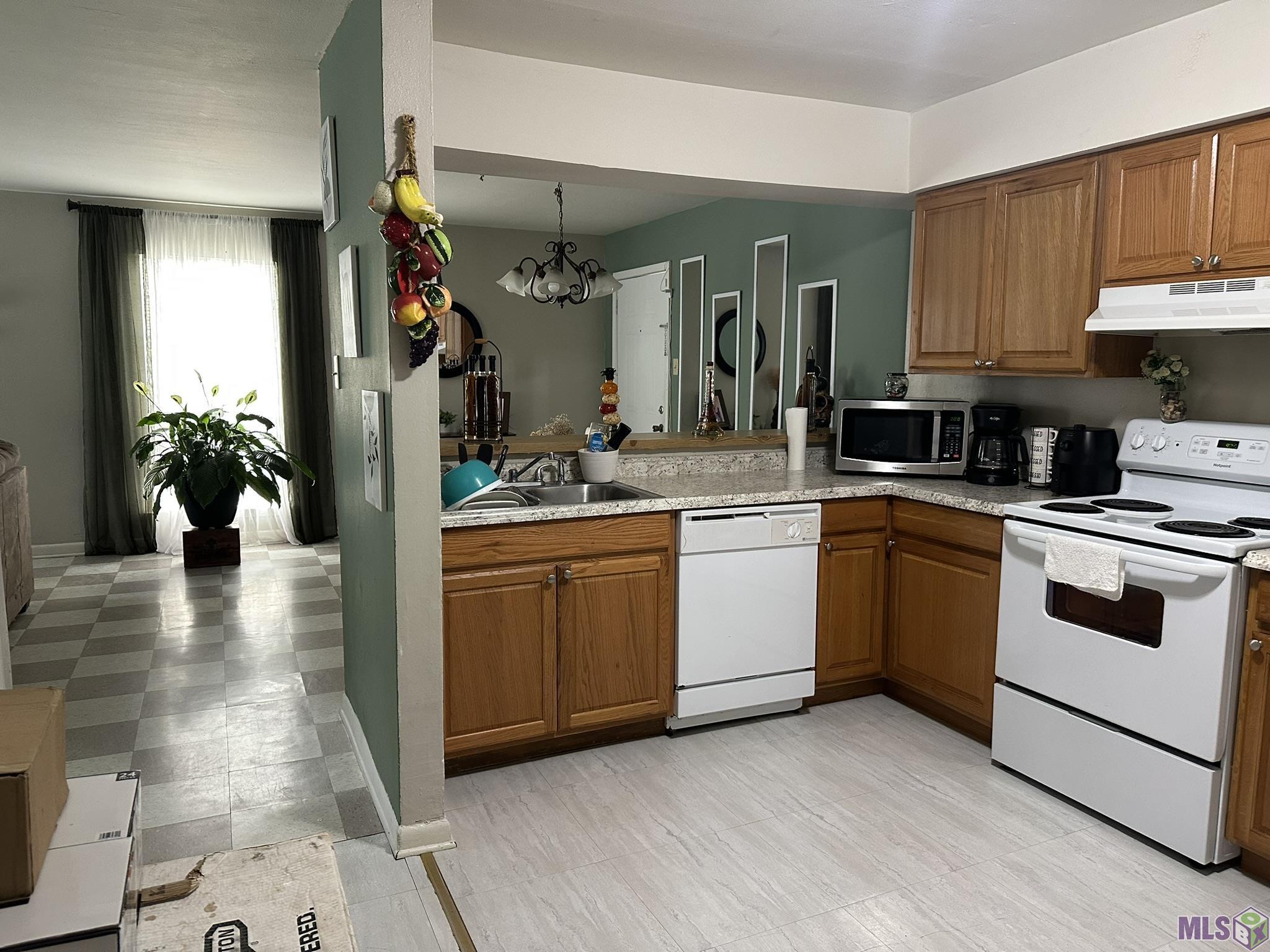 9132 GSRI Avenue Baton Rouge, LA 70810 - Photo 5 of 17