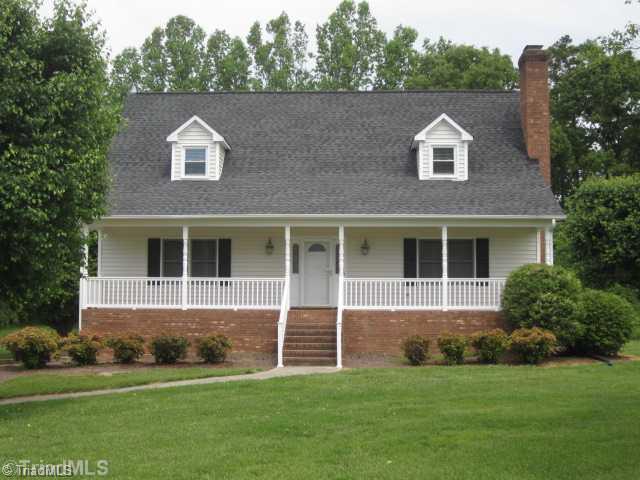 631 Ridgeway Lane Lexington, NC 27295 - Photo 1 of 12 Exterior Front.