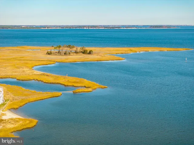 $489,900 | 30396 Anderson Drive, Unit 206, Ocean View, DE 19970