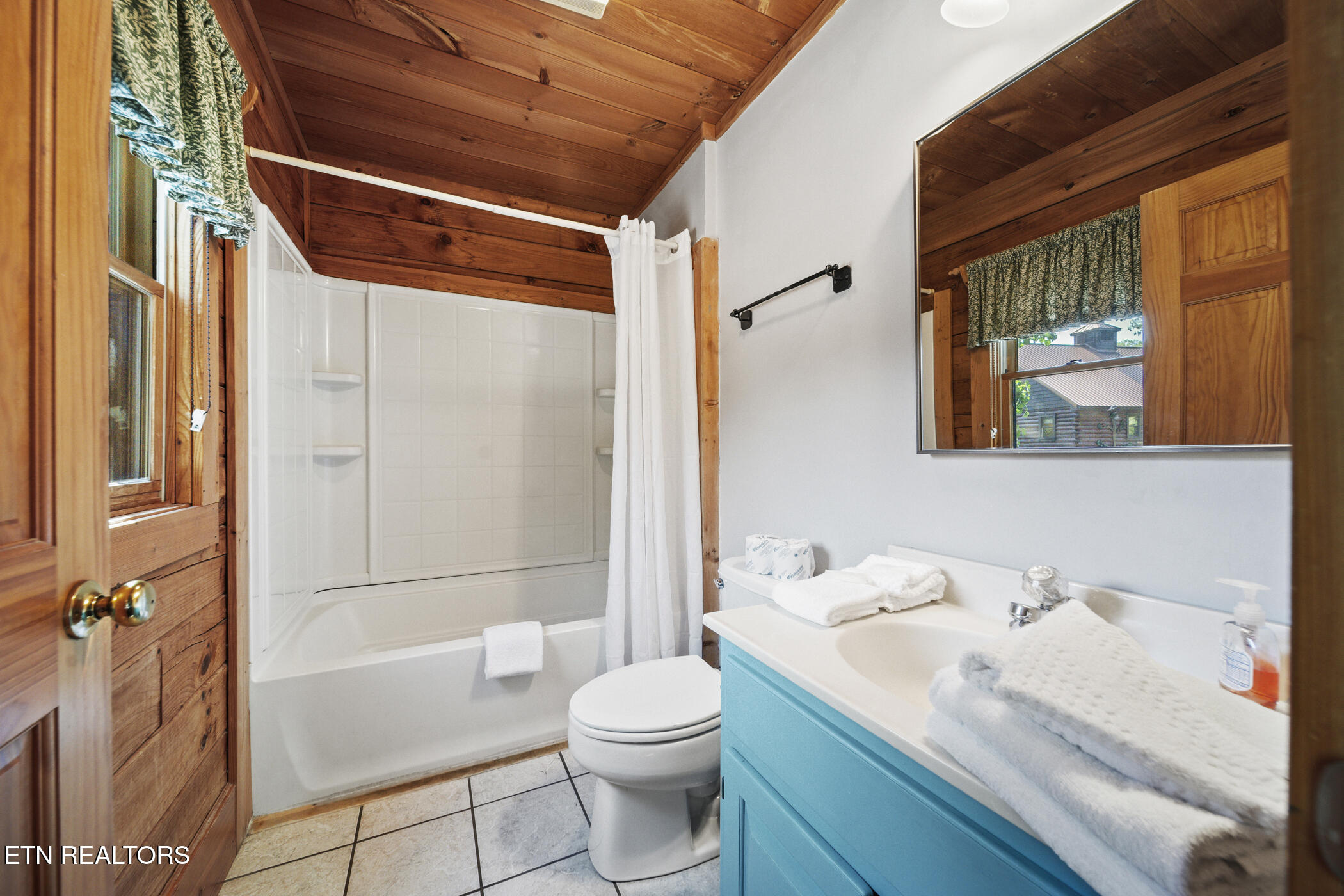 836 Bear Run Way Sevierville, TN 37862 - Photo 18 of 58 13_dsc06685