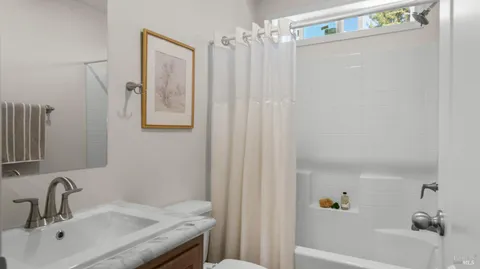 $437,000 | 503 Vera Cruz Avenue, Unit 105, Novato, CA 94949