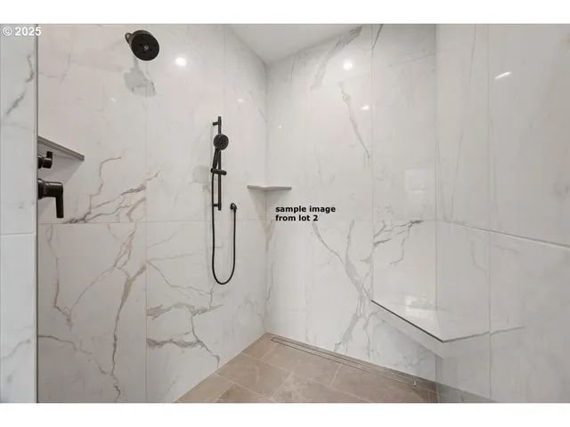 $899,990 | 16221 Northeast 180th Street, Brush Prairie, WA 98606